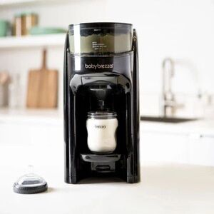 Baby Brezza Black Formula Dispenser